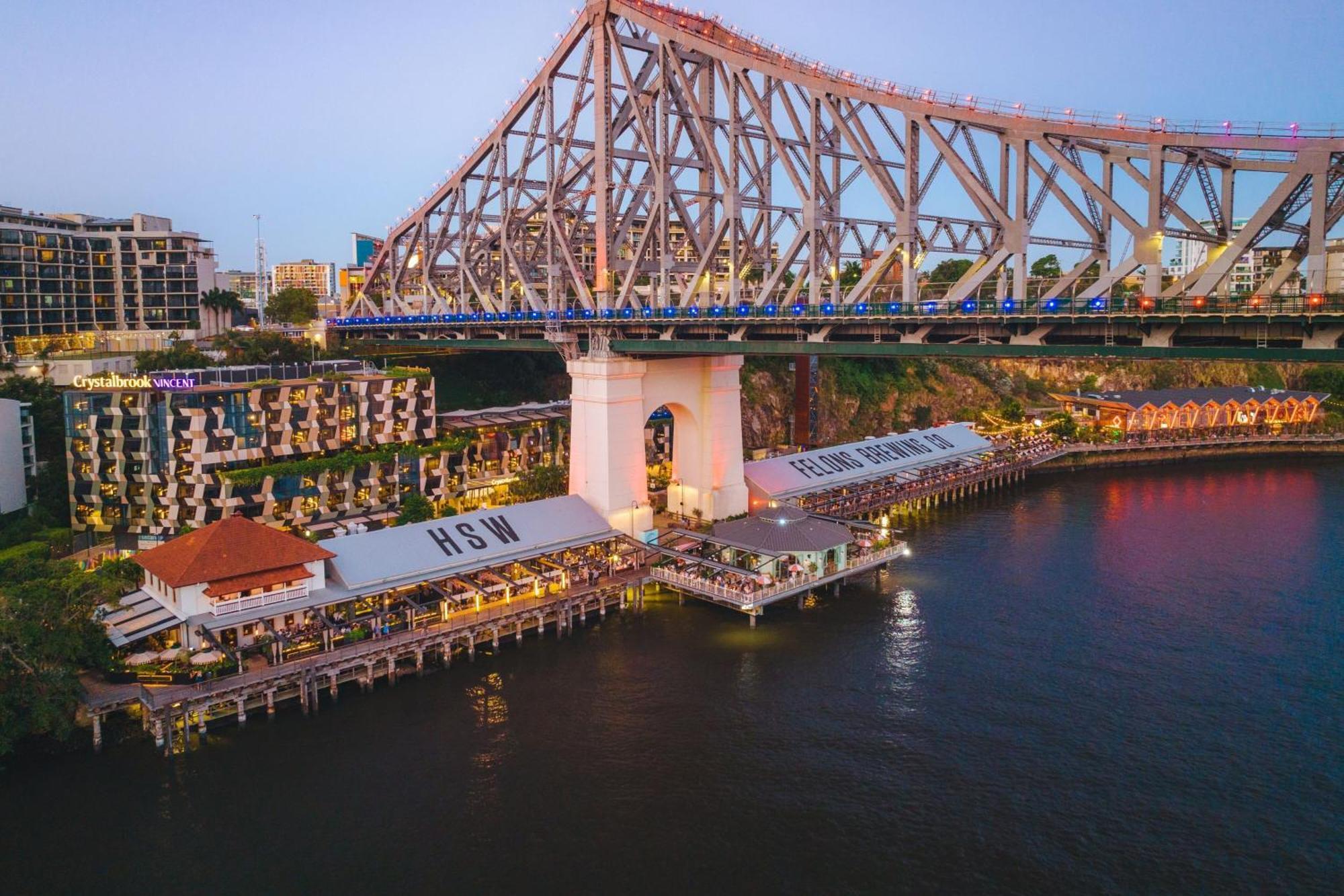 W Brisbane Ξενοδοχείο Εξωτερικό φωτογραφία The Story Bridge and the Riverlife Pavilion